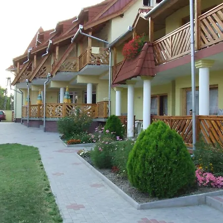 ベッド・アンド・ブレックファスト Erika 4*